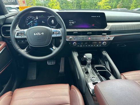 Used 2024 Kia Telluride SX Prestige w/ Towing Package AWD/4WD image 23