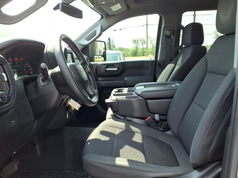 Used 2023 Chevrolet Silverado 2500 Custom w/ Custom Value Package image 23