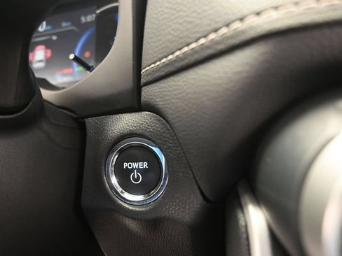 Used 2025 Toyota RAV4 XLE AWD/4WD image 23