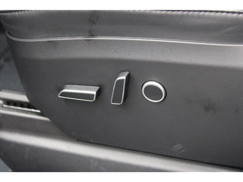 Used 2022 Tesla Model X AWD/4WD image 9