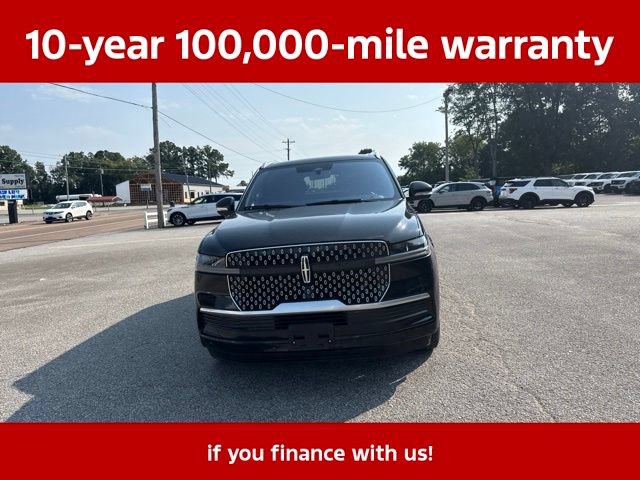 Used 2025 Lincoln Navigator Reserve AWD/4WD image 8