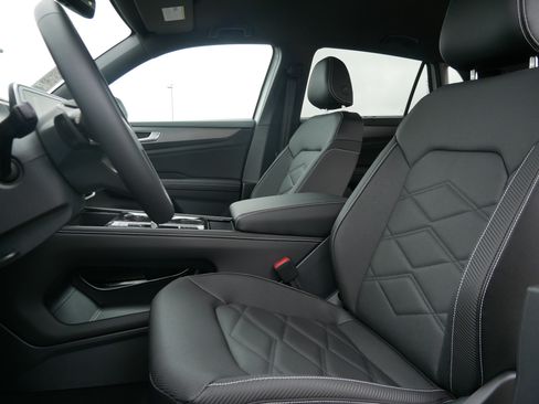 New 2026 Volkswagen Atlas Cross Sport SE AWD/4WD image 4