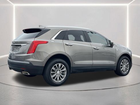 Used 2018 Cadillac XT5 Luxury w/ LPO, Wheel Lock Package image 28