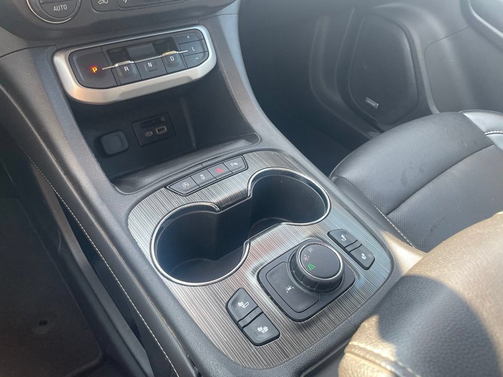 Used 2021 GMC Acadia SLT FWD image 18
