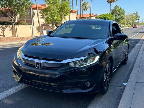 Used 2018 Honda Civic EX-T image 4