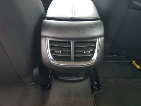 Used 2025 Chevrolet Malibu LT image 21