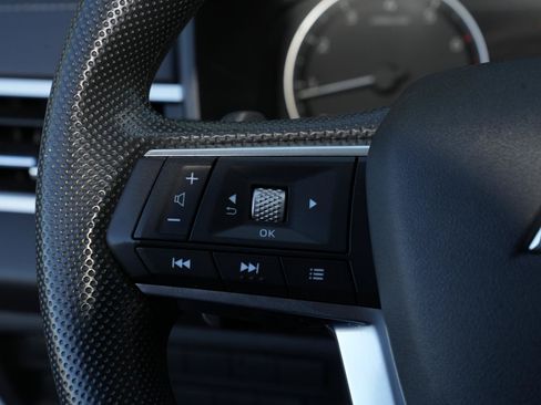 Used 2024 Mitsubishi Outlander ES FWD image 18