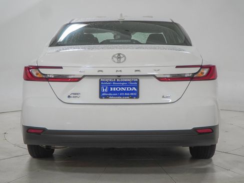Used 2025 Toyota Camry LE AWD/4WD image 9