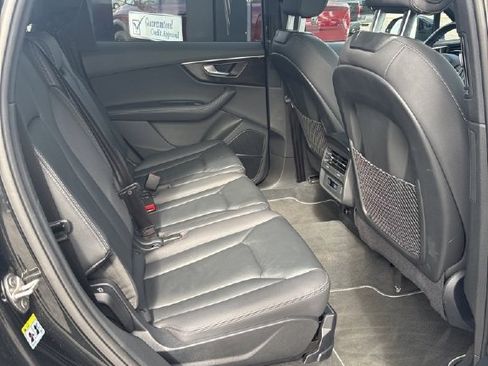 Used 2025 Audi Q7 3.0T Premium Plus AWD/4WD image 28