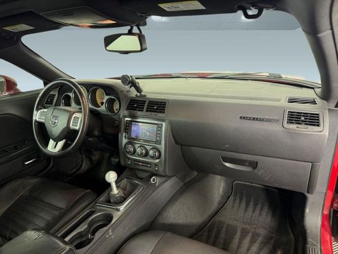 Used 2013 Dodge Challenger R/T RWD image 23