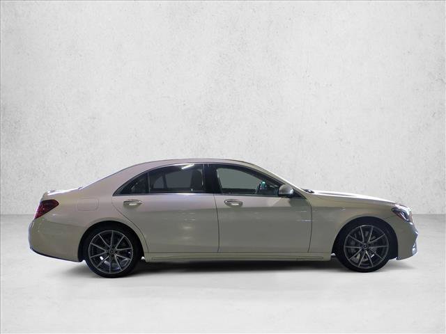 Used 2020 Mercedes-Benz S 560 Sedan image 4