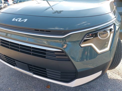New 2026 Kia Niro EX image 31