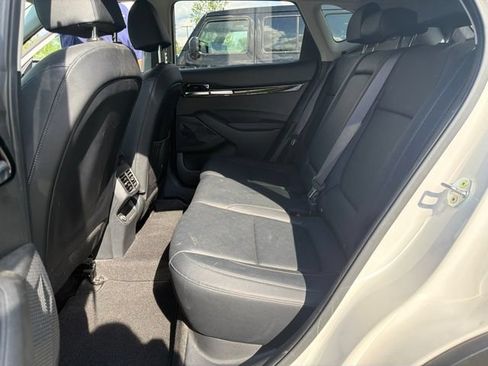 Certified 2023 Kia Seltos SX w/ SX Sunroof Package AWD/4WD image 12
