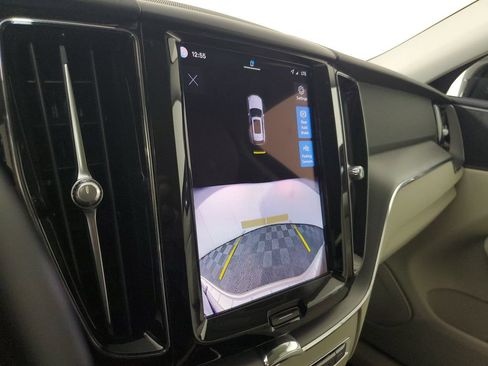 Used 2024 Volvo XC60 B5 Core w/ Protection Package Premier AWD/4WD image 31