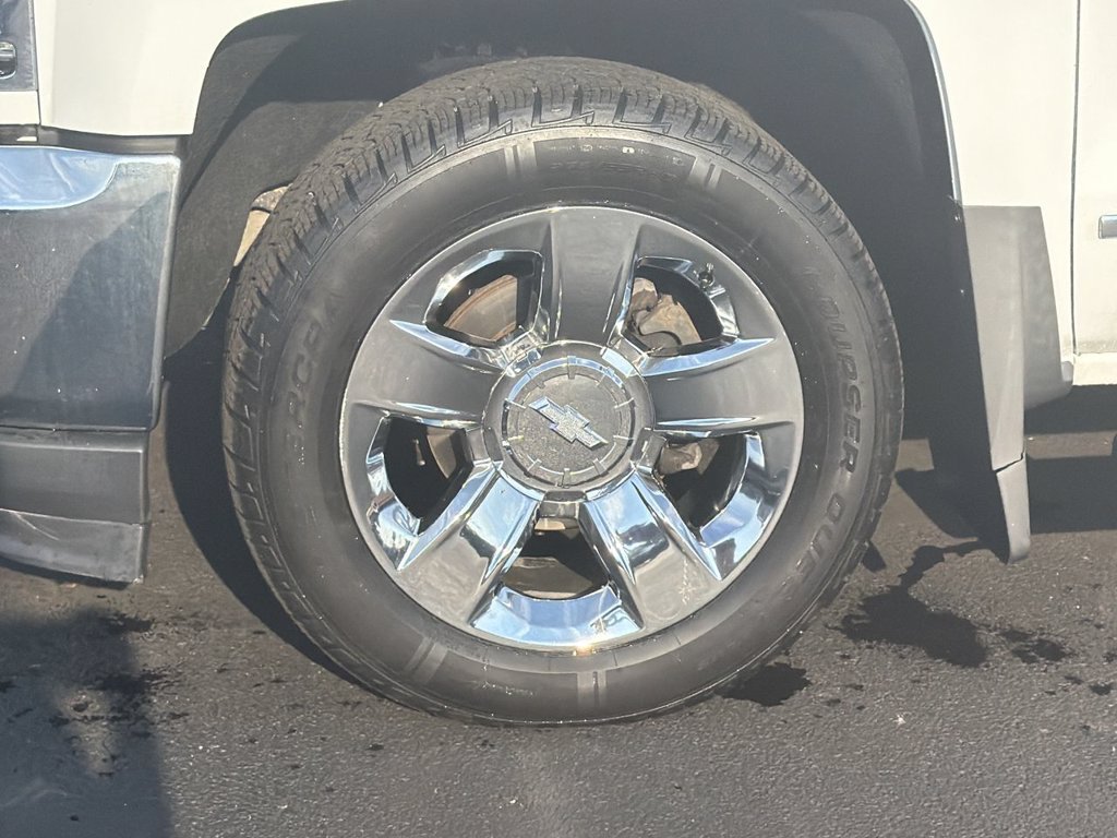 Used 2018 Chevrolet Silverado 1500 LTZ w/ Sport Package AWD/4WD image 33