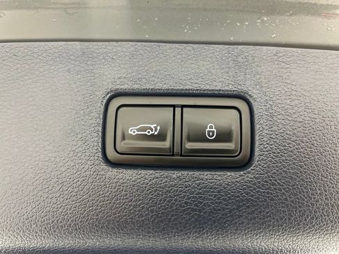 Used 2024 Genesis GV80 3.5T Advanced AWD/4WD image 32