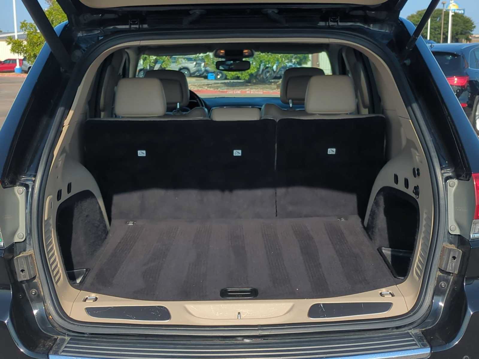 Used 2019 Jeep Grand Cherokee Limited AWD/4WD image 27