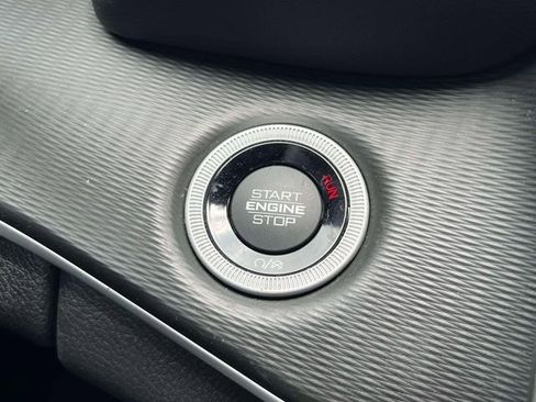 Used 2023 Jeep Grand Cherokee L Laredo AWD/4WD image 19