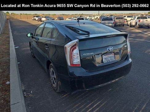 Used 2015 Toyota Prius Two FWD image 5