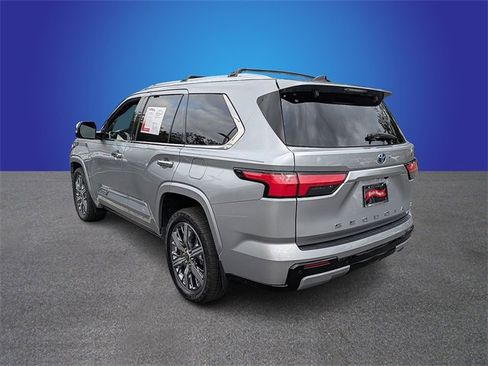 Used 2023 Toyota Sequoia Capstone image 3