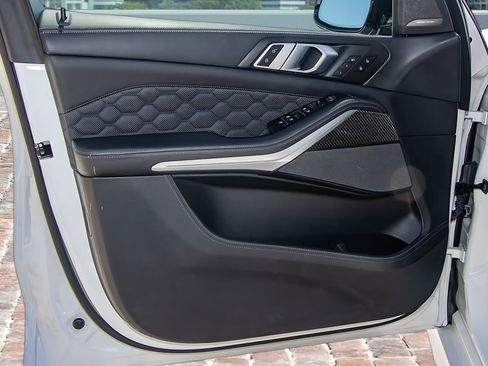 Used 2021 BMW X5 M Base w/ Executive Package image 12