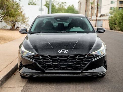 Used 2021 Hyundai Elantra SE FWD image 8