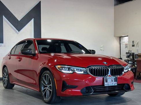 Used 2020 BMW 330i Sedan w/ Convenience Package RWD image 3