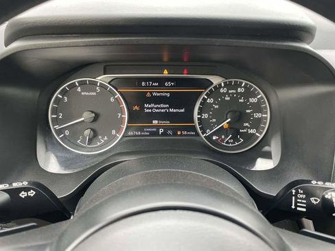 Used 2024 Nissan Rogue SV image 36