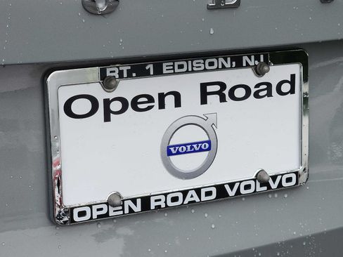Certified 2025 Volvo XC90 T8 Plus w/ Protection Package Premier AWD/4WD image 30