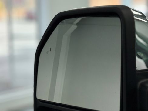 Used 2024 Ford F350 Lariat w/ Chrome Package image 15