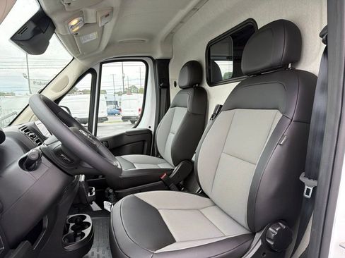 New 2025 RAM ProMaster 1500 w/ Power Group FWD image 18
