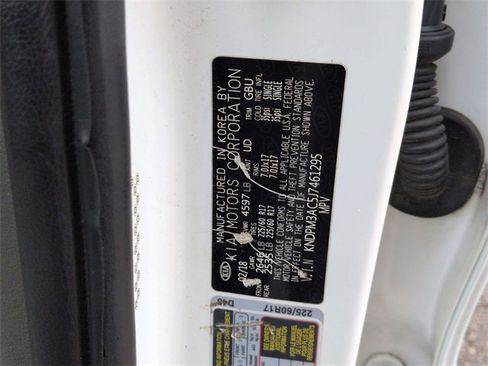 Used 2018 Kia Sportage LX image 32