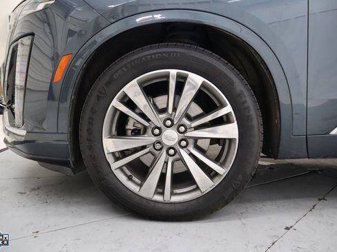 Used 2021 Cadillac XT6 Premium Luxury w/ LPO, Floor Liner Package image 12