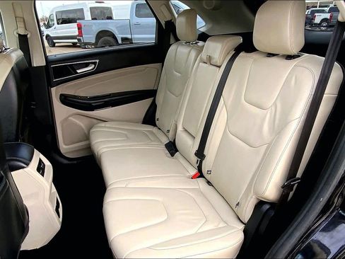 Used 2018 Ford Edge Titanium w/ Technology Package image 21