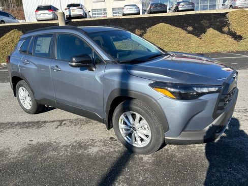 New 2026 Toyota Corolla Cross LE image 7