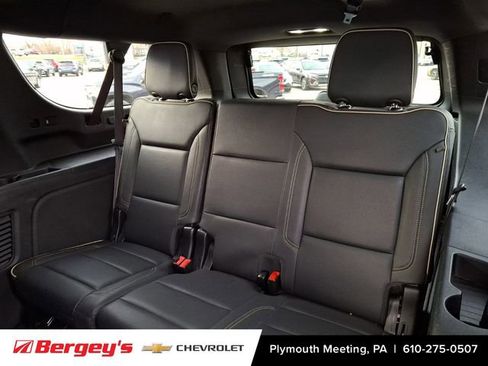 Certified 2024 Chevrolet Suburban Premier AWD/4WD image 12