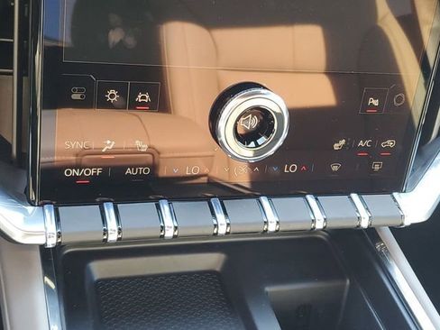 New 2026 GMC Acadia Elevation w/ Elevation Premium Package image 17