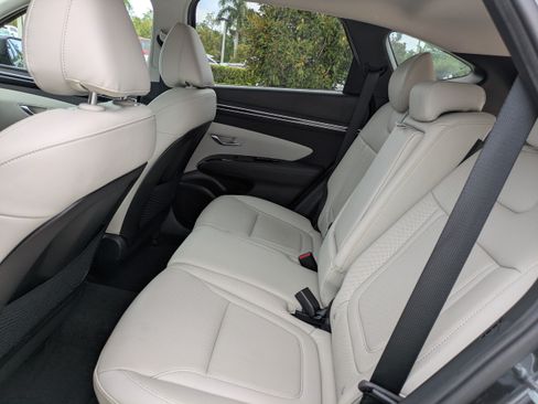 Certified 2024 Hyundai Tucson Limited FWD image 13
