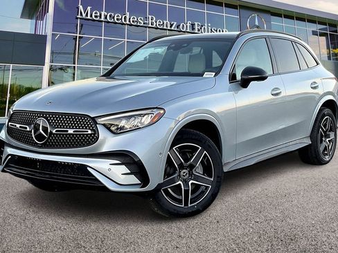 Used 2026 Mercedes-Benz GLC 300 4MATIC image 2