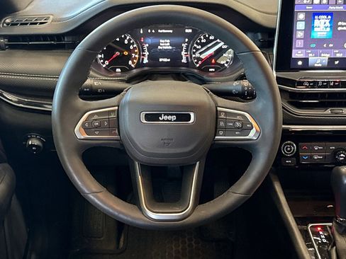 Used 2023 Jeep Compass Altitude w/ Convenience Group image 13