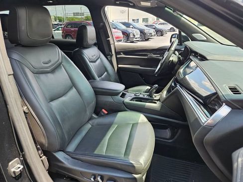 Used 2020 Cadillac XT6 Premium Luxury FWD image 20