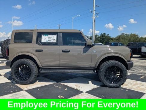 New 2026 Ford Bronco Outer Banks AWD/4WD image 4