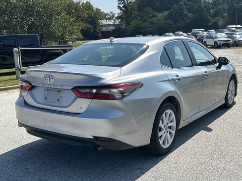Used 2023 Toyota Camry LE image 5