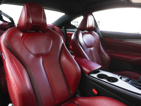 Used 2019 INFINITI Q60 Red Sport 400 RWD image 22