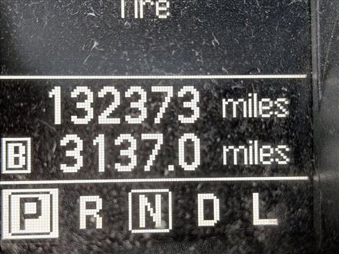 Used 2011 Nissan Rogue S image 9