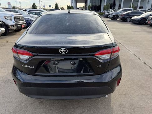 Used 2025 Toyota Corolla LE image 6