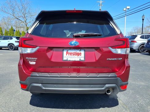 Certified 2023 Subaru Forester Limited AWD/4WD image 3