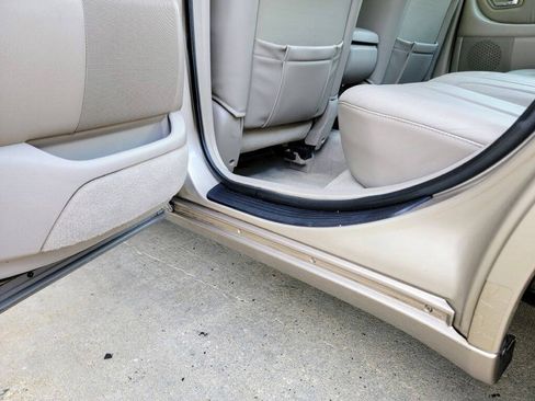 Used 2003 Toyota Avalon XLS FWD image 39