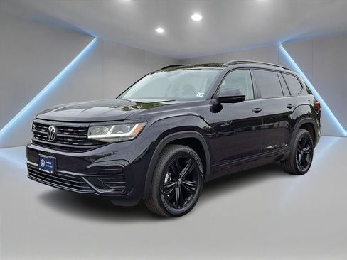 Certified 2023 Volkswagen Atlas SEL R-Line AWD/4WD image 3