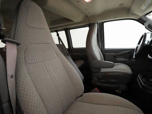 Used 2024 Chevrolet Express 3500 LT w/ LT Preferred Equipment Group image 20